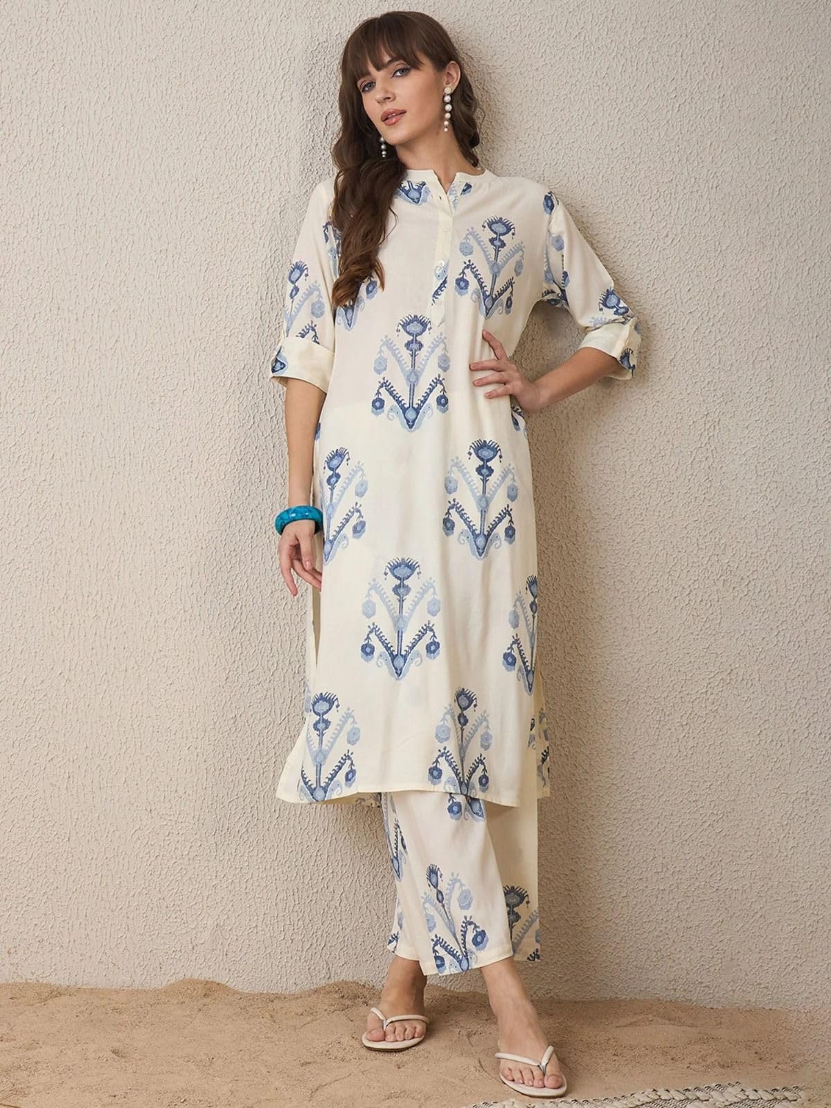 Women's Floral Printed Straight Kurti in Soft Rayon Fabric
